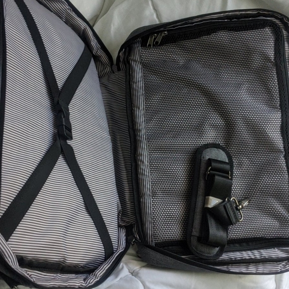 31 L Travel Pack - Shoulder bag - Picture 5 of 8
